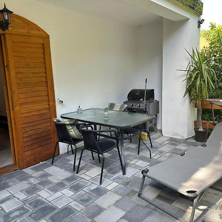 Вилла Parraghegy Apartman Zalaszanto Экстерьер фото
