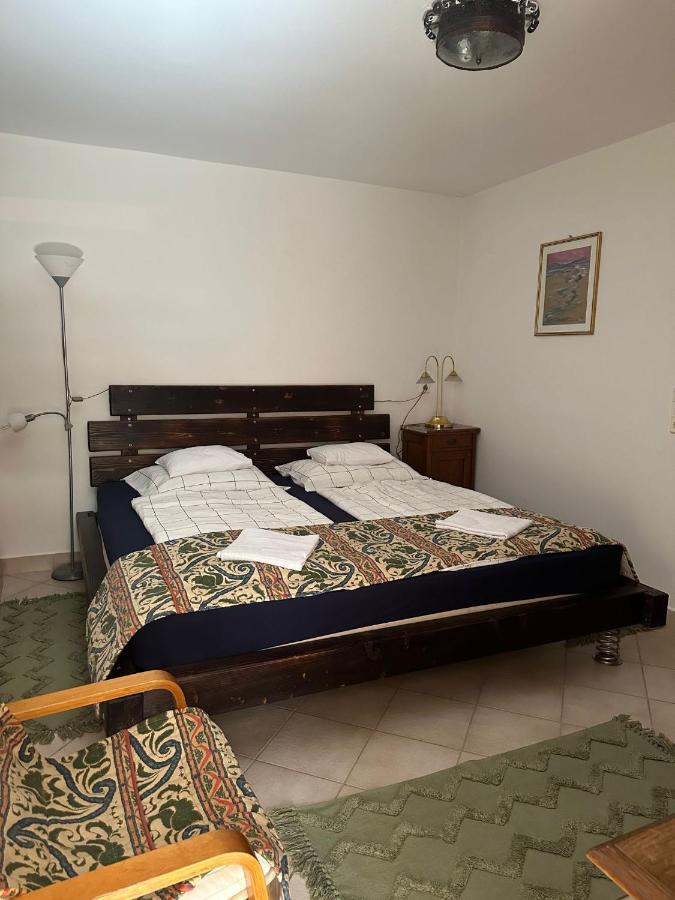 Вилла Parraghegy Apartman Zalaszanto Экстерьер фото